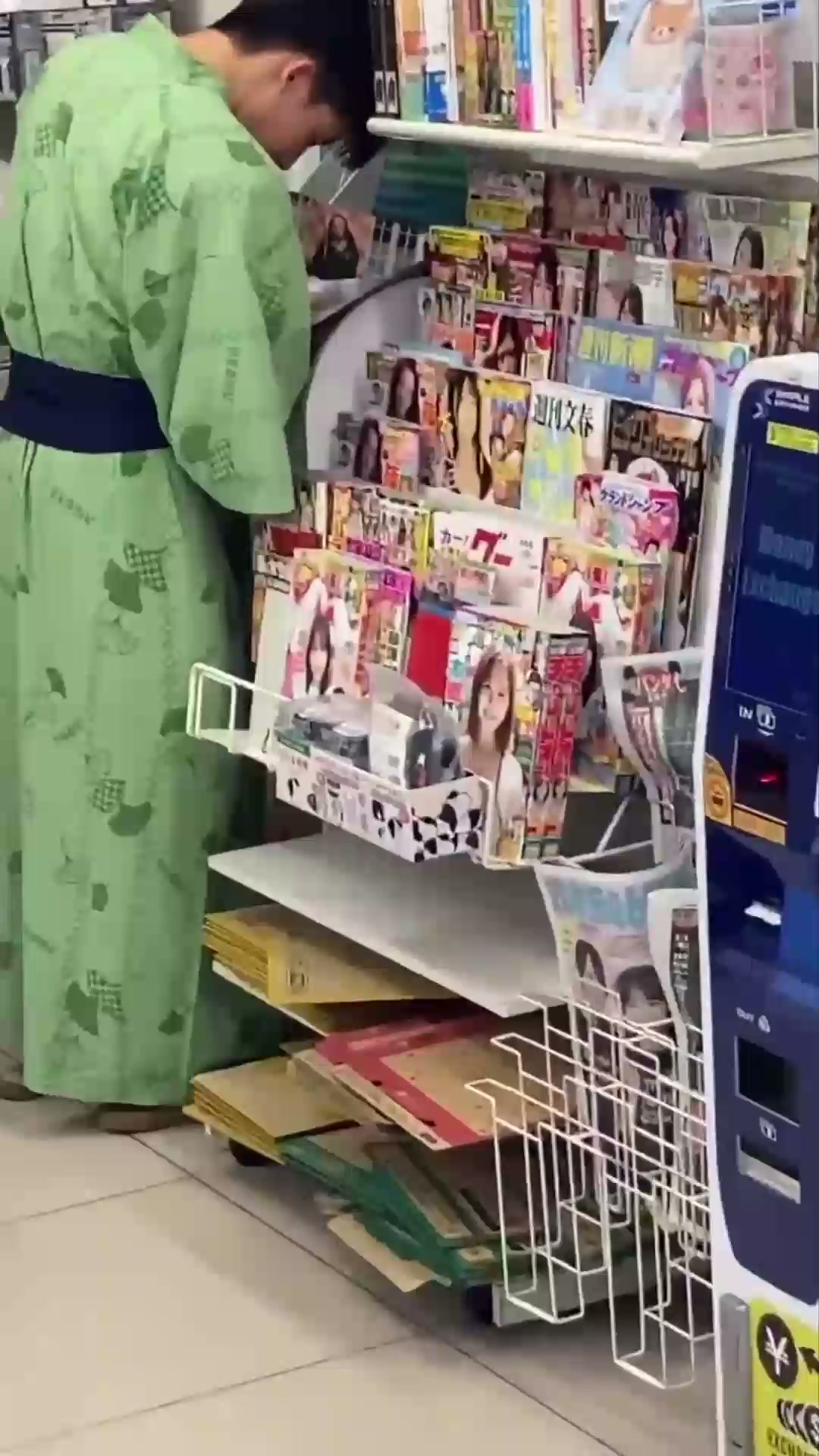 日本人打飞机.mp4